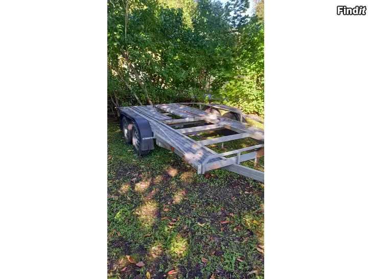 Myydään Autotraileri