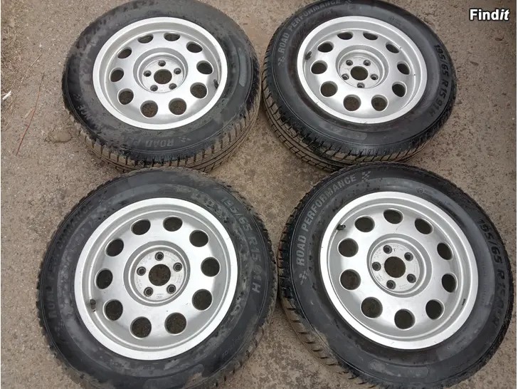 Myydään VAG alut 5-100 kesärenkaat 195/65R15 91H