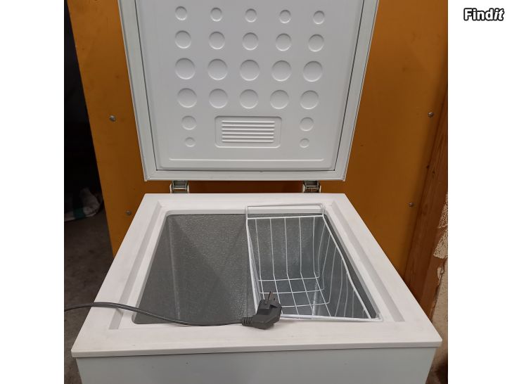 Säljes Matsui frysbox