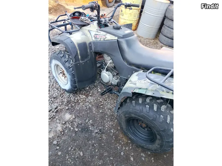 Myydään Mönkki 250cc