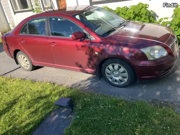 Säljes Toyota avensis 2,0 D4D nybesiktigad