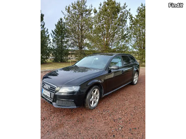 Myydään Audi A4 Quatro vm 2011/käyttöönotto 2010
