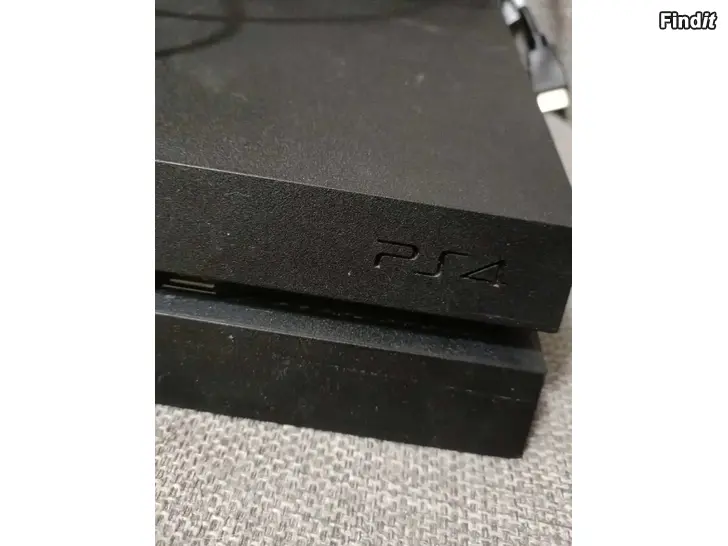 Säljes Playstation 4