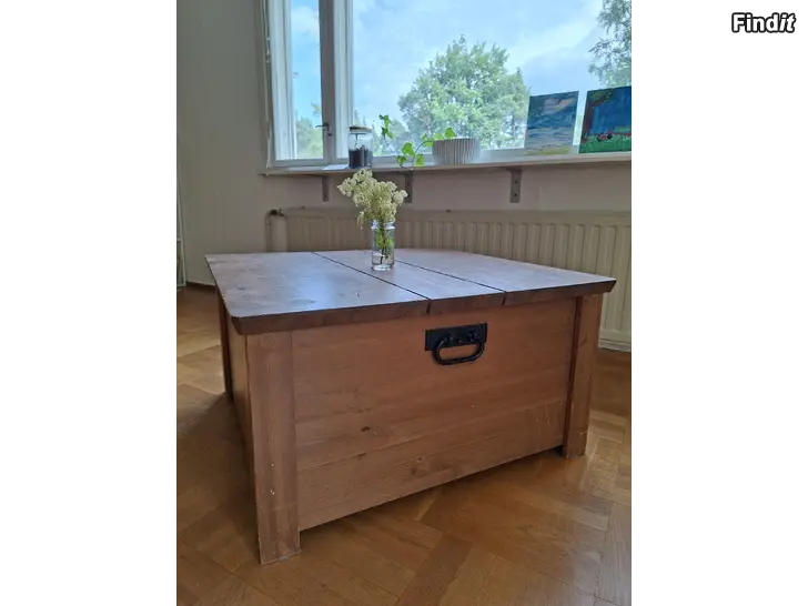 Säljes Vardagsrumsbord