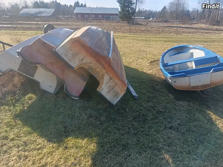 Säljes 5st beg glasfiberbåtar