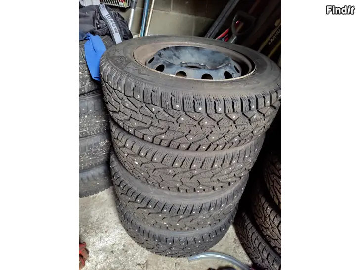 Myydään Vinterdäck  195/65 15  Fiat