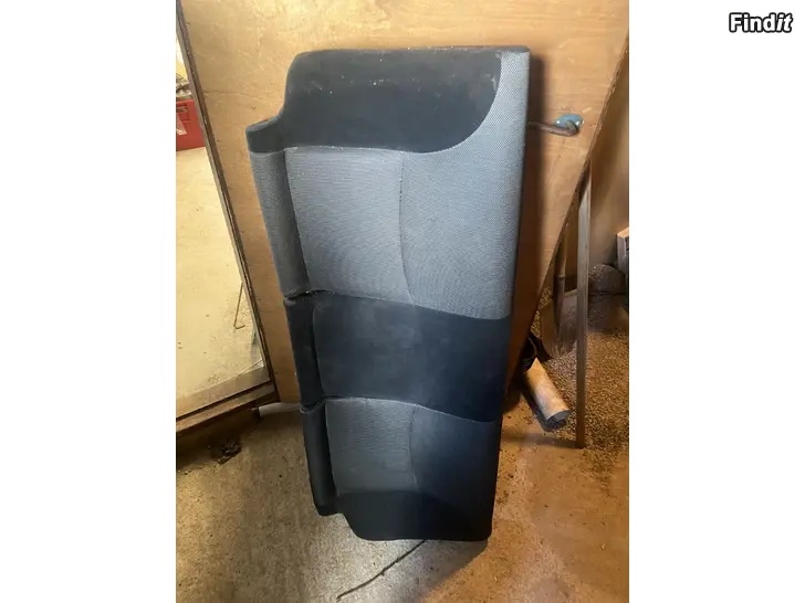 Myydään Honda Civic type r takapenkki