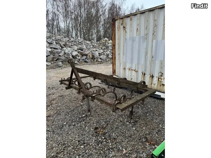Myydään Äes