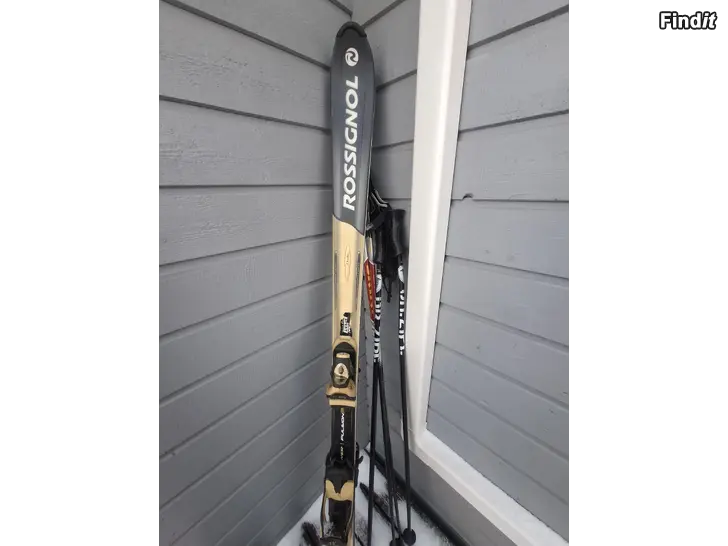 Säljes Slalomskidor