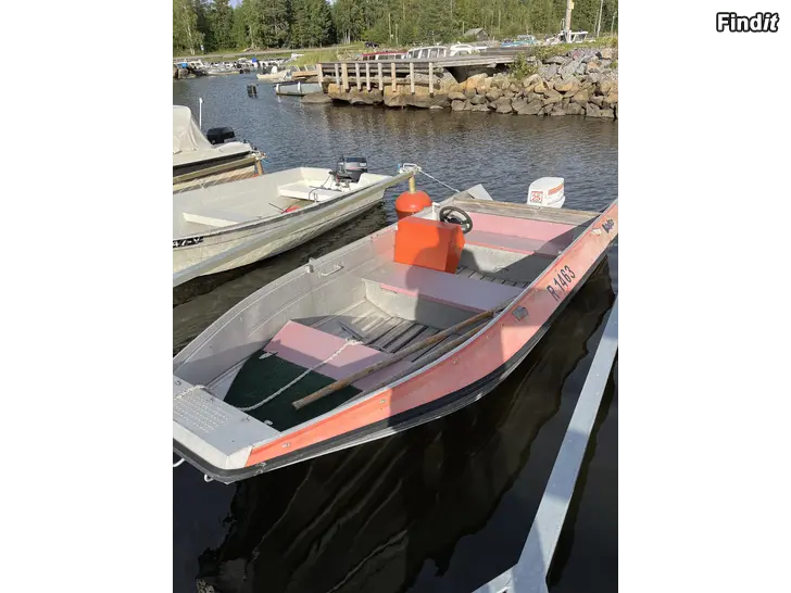 Säljes Buster R -80 + Johnson 25 i mycket fint skick