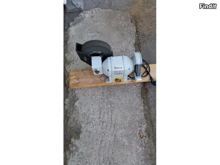 Myydään Betax tahkosmirgeli hiomakone 400W 35e