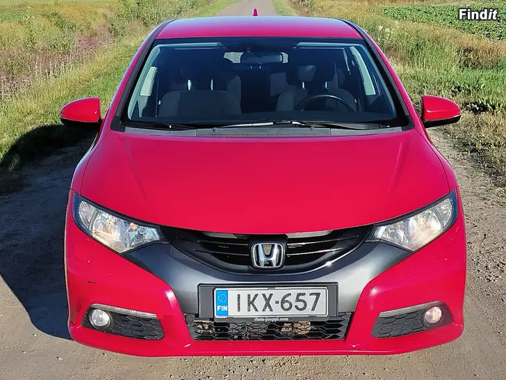 Myydään Honda Civic, vm.-12. Kats. 6/2026