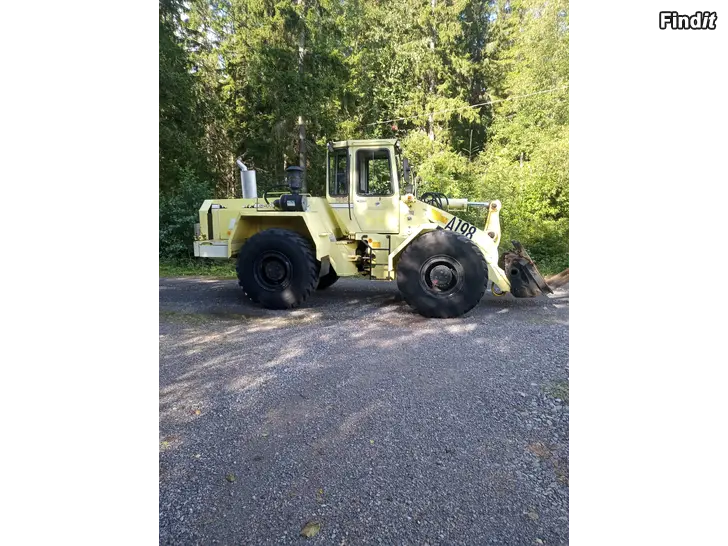 Myydään Libeherr541 pyöräkone
