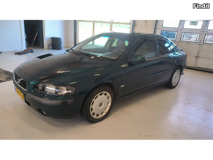 Myydään Volvo s60 2.4 bensin automat