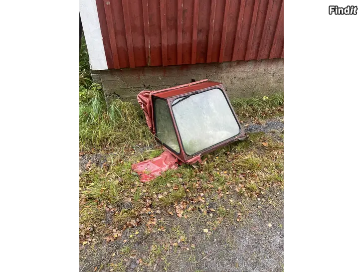 Säljes Mf35 hytt