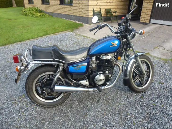 Myydään Honda cm 400 Custom