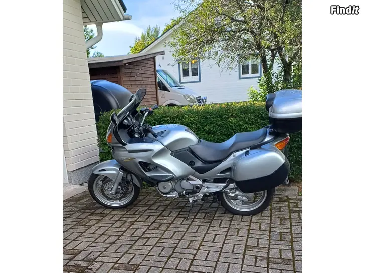 Säljes Honda NT 650V Deauville