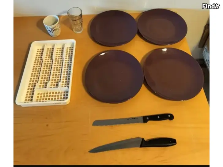 Myydään Lautaset matceramira violetti aterialaatikko orthex