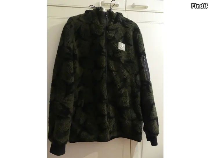 Myydään Miesten teddytalvitakki, M