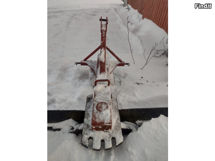 Myydään TRAKTORIN PERÄLEVY