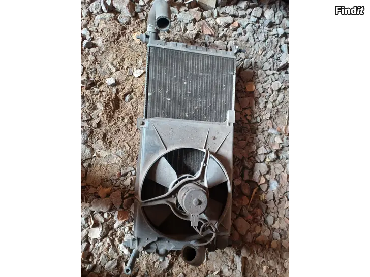 Myydään Opel Kadett E kylare och fläkt