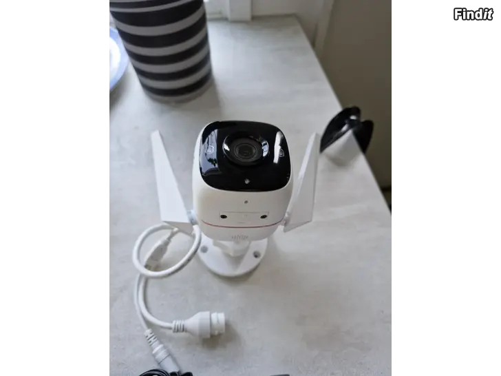 Säljes Övervakningskamera Tapo C310