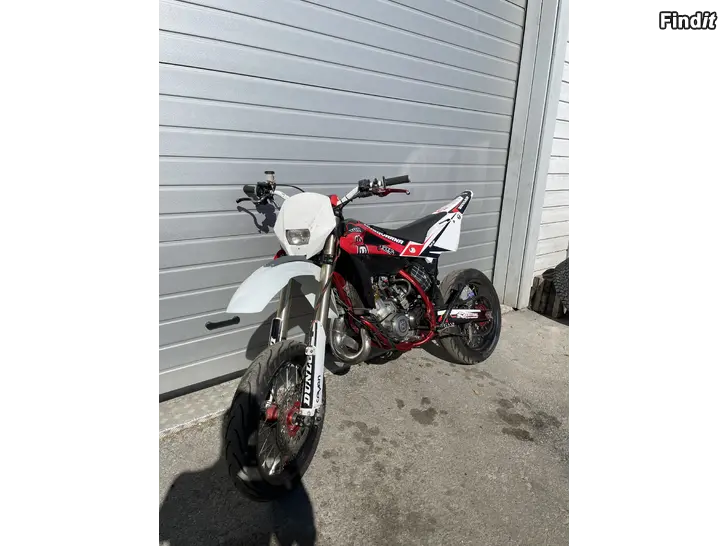 Säljes Husqvarna sm 125