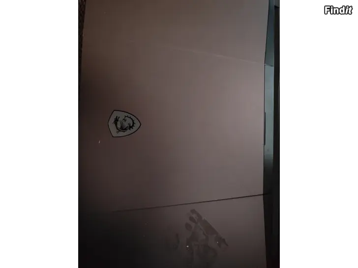 Myydään Myydään tehokas peliläppäri MSI Pulse GL76 12UGK