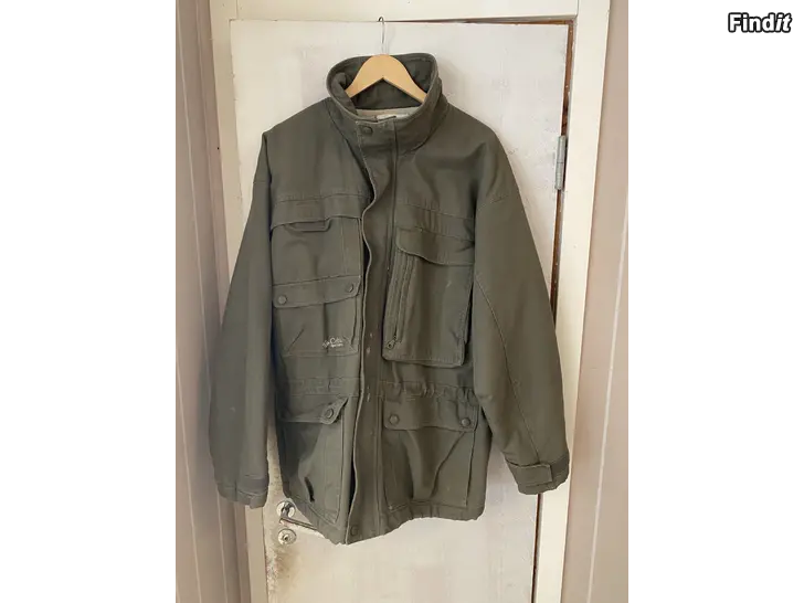 Myydään Columbia takki koko xl
