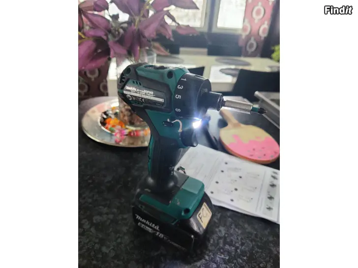 Myydään Makita DDF083Z