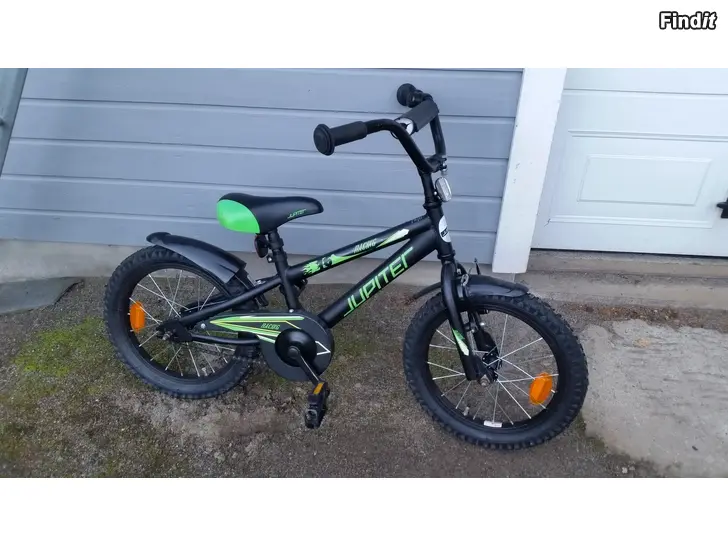 Myydään Jupiter Racing 16 polkupyörä musta ei vaihteita - hinta 55e