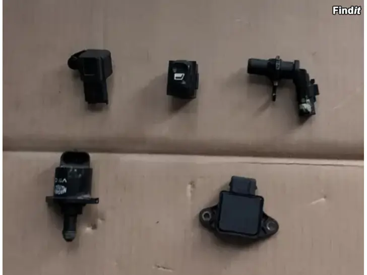 Myydään Ahtopaineanturi kaasuläpäanturi tyhjäkäyntianturi kampiakselinanturi