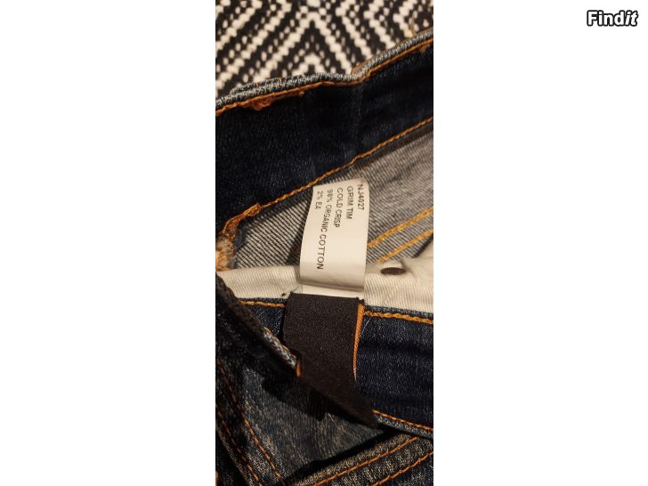 Myydään Jeans