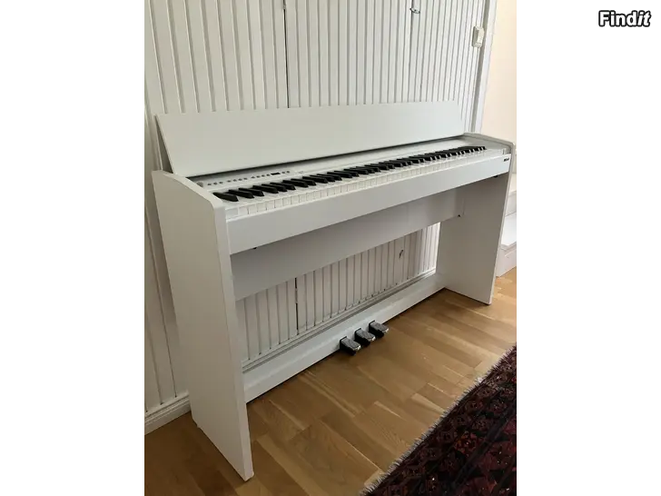 Säljes Roland F-110