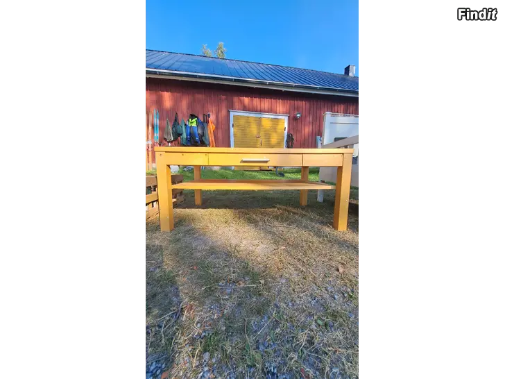 Säljes Soffbord
