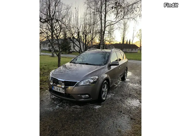 Myydään Kia Ceed 1.6 bensa