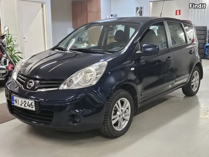 Säljes Nissan Note 1.4i Visia A/C 5-d 2012 Säljes Nissan Note 1.4i Visia A/C 5-d 2012