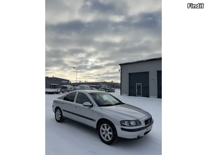 Myydään Volvo S60 2.4 Automat -02