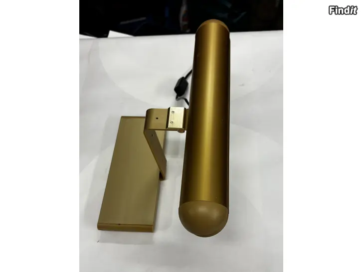 Myydään Vanha pöytävalaisin