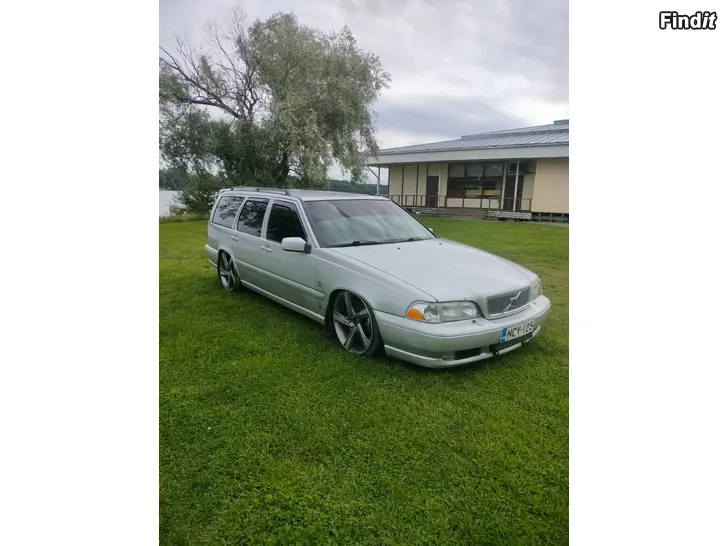 Säljes Volvo v70