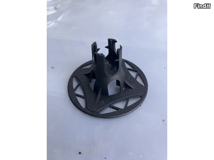 Myydään Raudoituskorokkeet