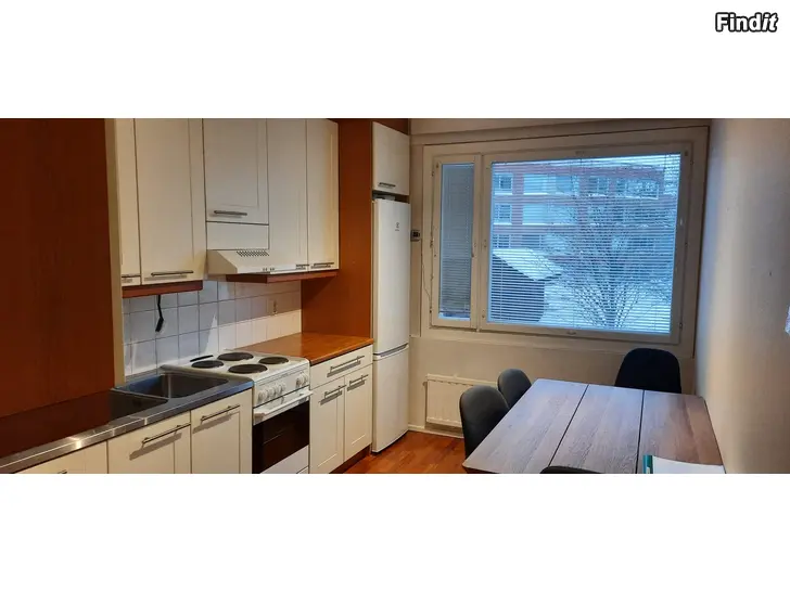 Vuokrataan Uthyres tvåa med inglasad balkong på Skolhusgatan 57-61 i Vasa