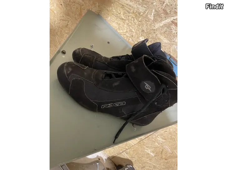 Säljes MC skor