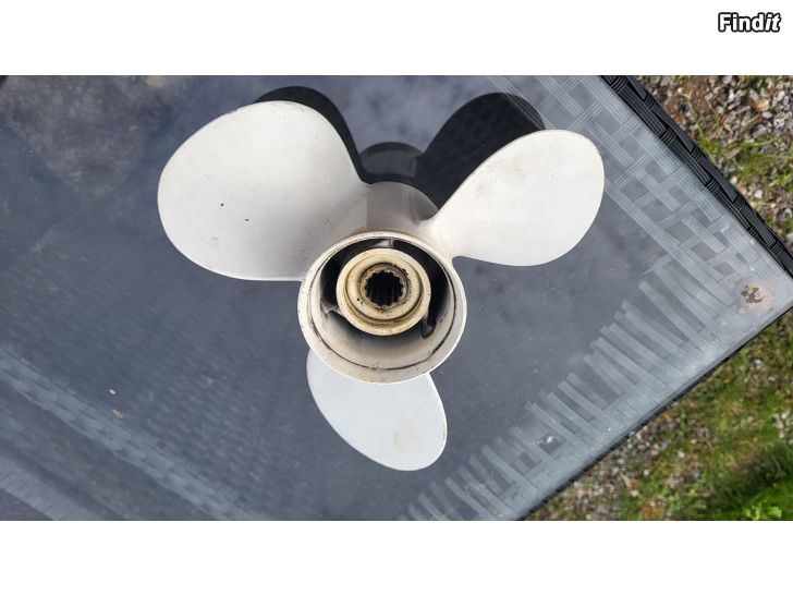 Säljes Yamaha propeller