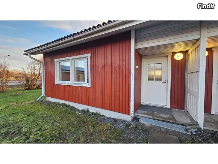 Uthyres Radhuslägenhet 3 rok 70 m2 uthyres centralt i Kvevlax