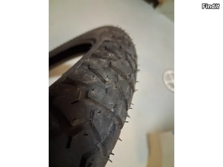 Myydään 2 1/4 19   rengas