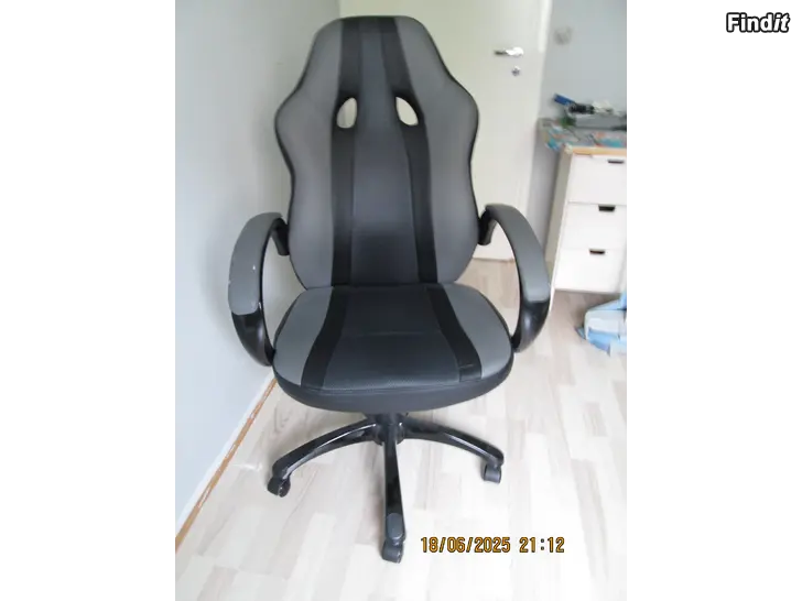 Myydään Pelituoli