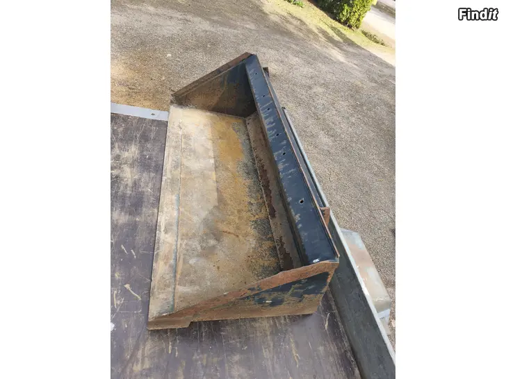 Myydään Bobcat   kauha