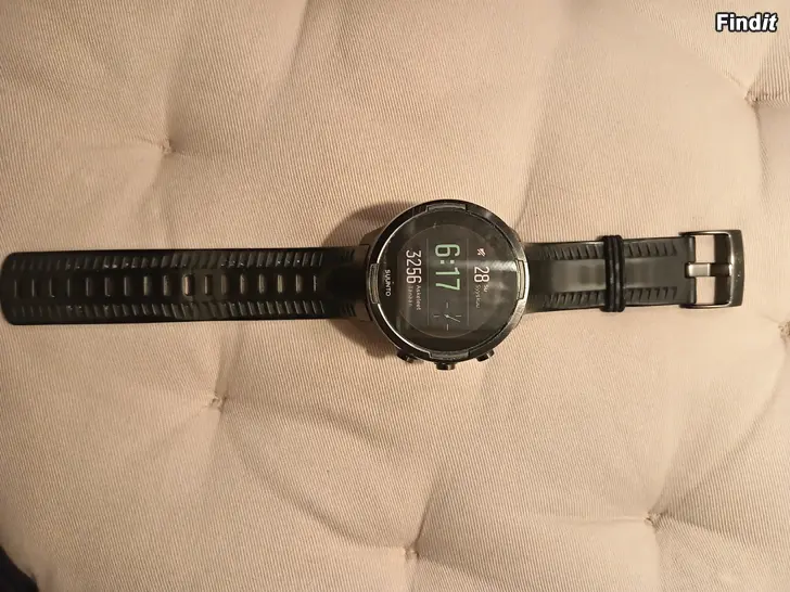 Myydään Suunto 9