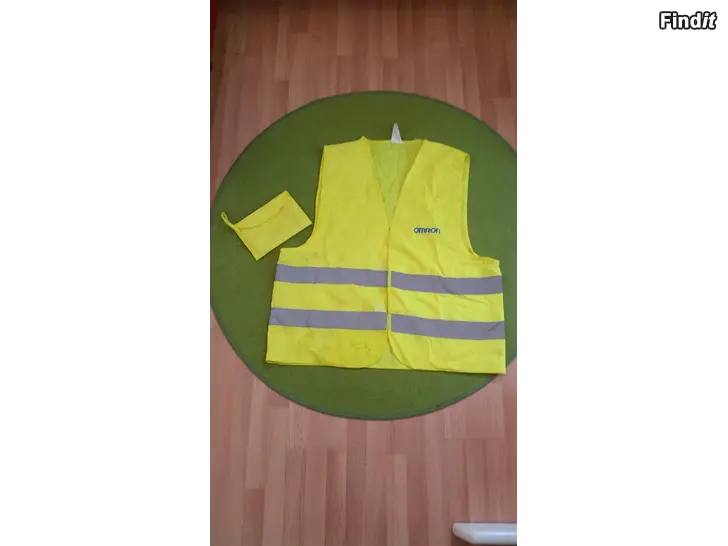 Myydään Turvaliivi aikuisille one size ja säilytyspussi -hinta 1e